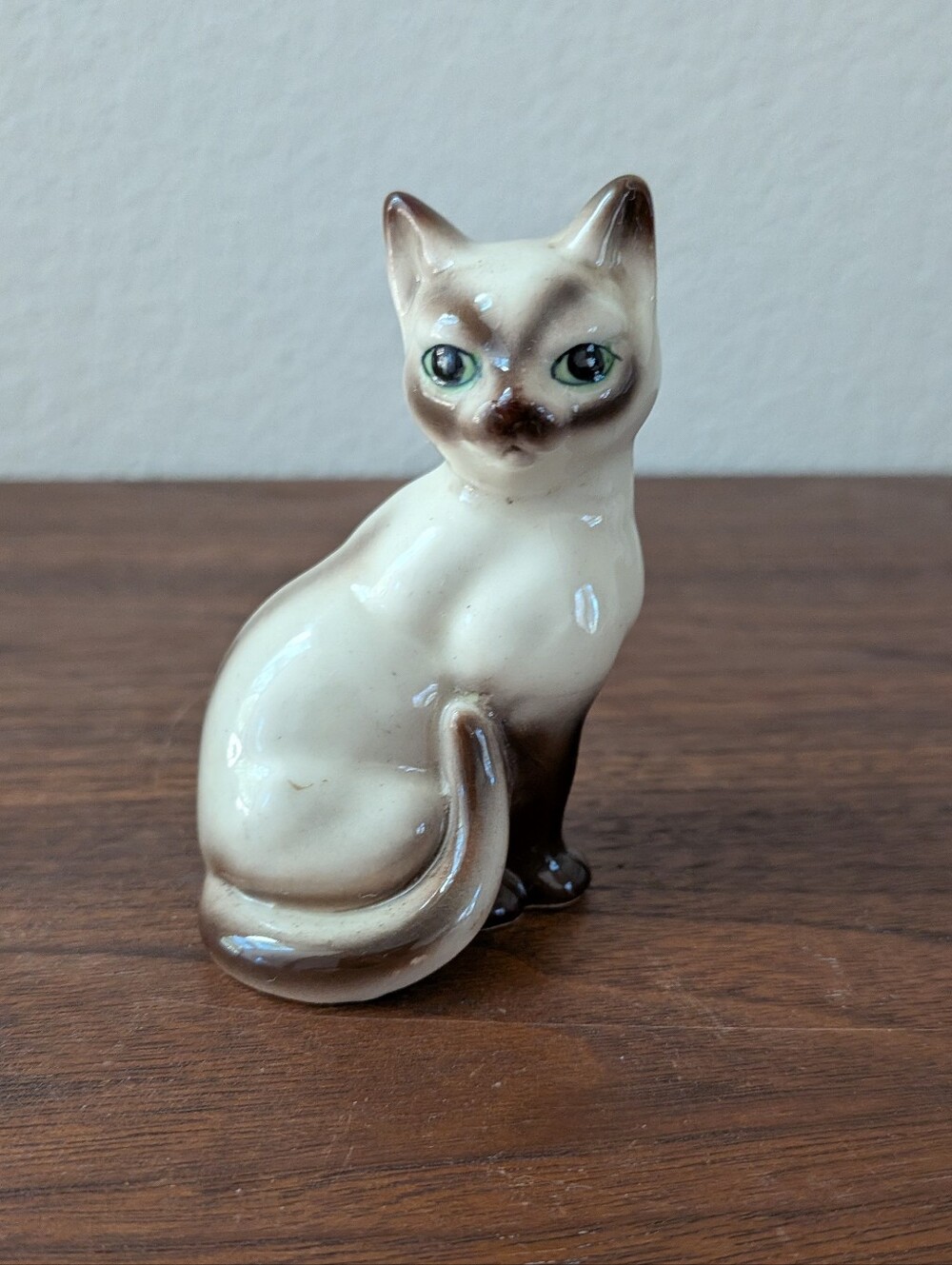 Vintage Nippon Yoko BoekiPorcelain Siamese Cat Figurine Japan MCM 3.5"